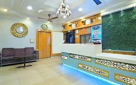 Hotel Glow Inn Paharganj-3 Mins Walk From New Delhi Railway Station